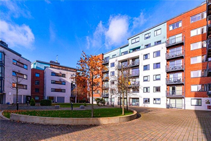 1 Bedroom Apartment For Sale In Southwell Park Road, Camberley, Surrey, GU15