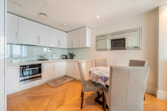 1 Bedroom Flat To Rent In Gladstone House, The Strand, London, WC2R