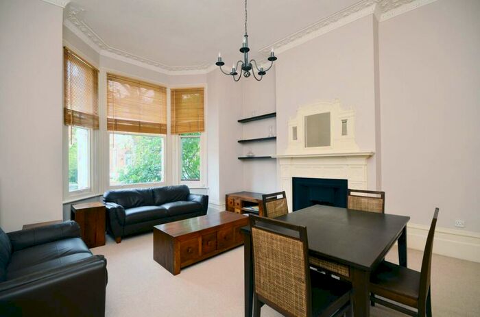 1 Bedroom Flat To Rent In Brondesbury Villas, Queen's Park, London, NW6