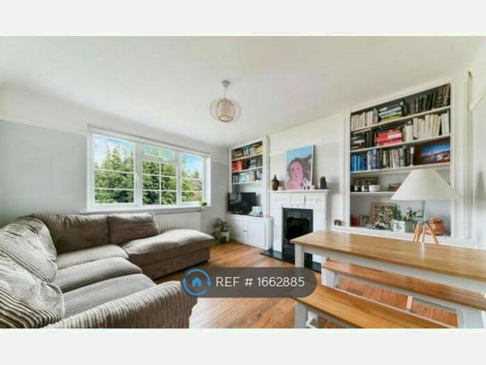 2 Bedroom Flat To Rent In Trinity Road, London, SW18