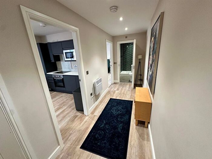 1 Bedroom Flat To Rent In Park Cross Street, Leeds, LS1