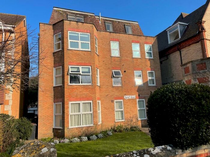 1 Bedroom Flat To Rent In Cranborne Road, Swanage, Dorset, BH19