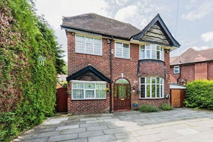 5 Bedroom Detached House To Rent In Washway Road, Sale, M33