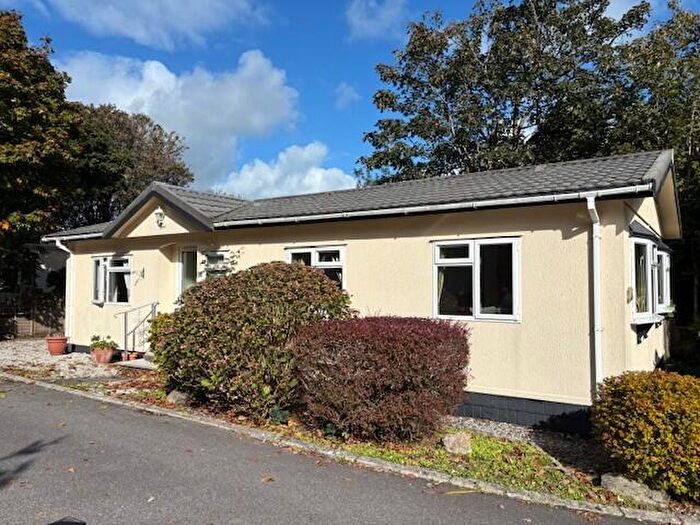 2 Bedroom Property To Rent In Mountlea Park, Par, PL24
