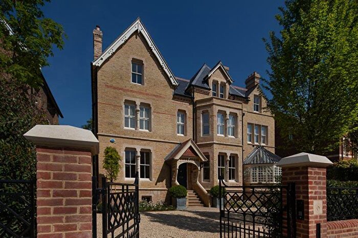 6 Bedroom Detached House To Rent In Crick Road, North Oxford, OX2