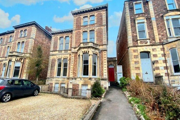 3 Bedroom Flat To Rent In Apsley Road, Bristol, BS8