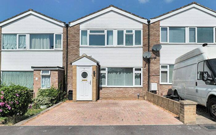 3 Bedroom Terraced House For Sale In Mills Road, Melksham, SN12