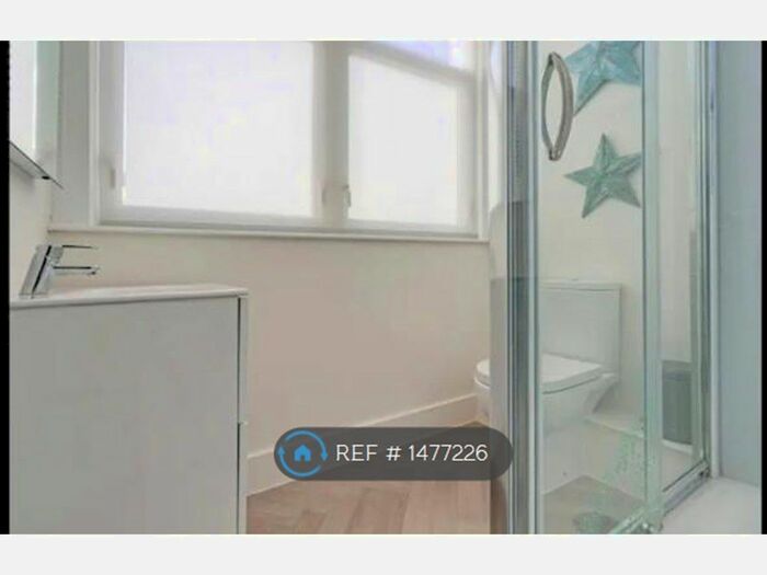 1 Bedroom Flat To Rent In Frant Road, Tunbridge Wells, TN2