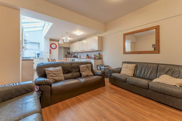 8 Bedroom Terraced House To Rent In Tiverton Road, Selly Oak, Birmingham, B29