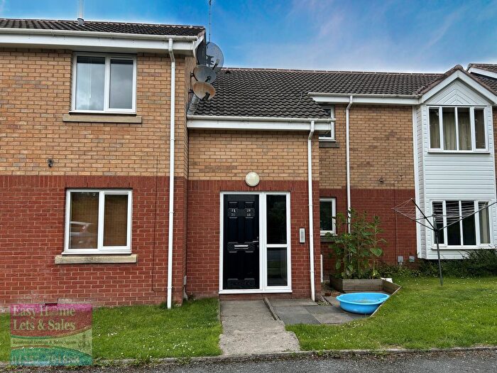 2 Bedroom Flat To Rent In Ashtree Court, Higher Walton, PR5