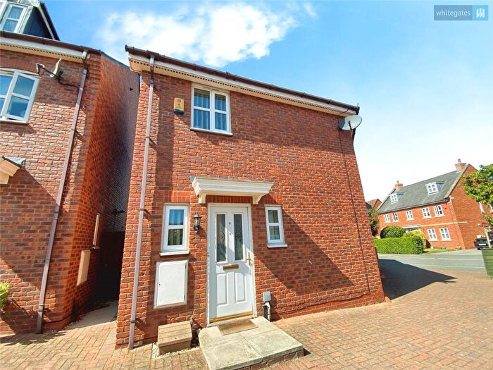3 Bedroom Semi Detached House For Sale In Deansgate, Weston, Crewe, Cheshire, CW2