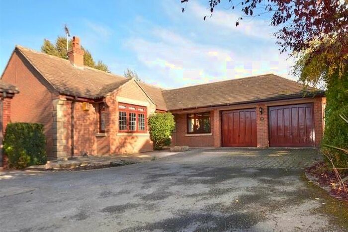 3 Bedroom Detached Bungalow For Sale In Wakeling Close, Southwell, NG25