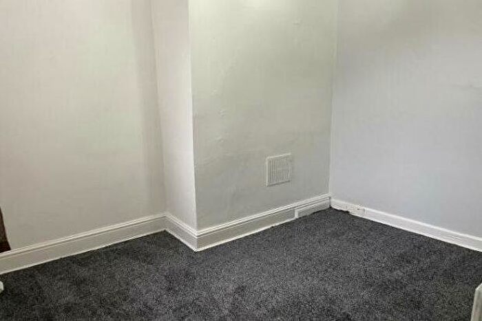 1 Bedroom Flat To Rent In Folly Lane, Warrington, WA5