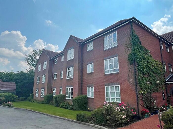 1 Bedroom Apartment For Sale In Woodlands, The Spinney, Street Lane, Leeds, LS17