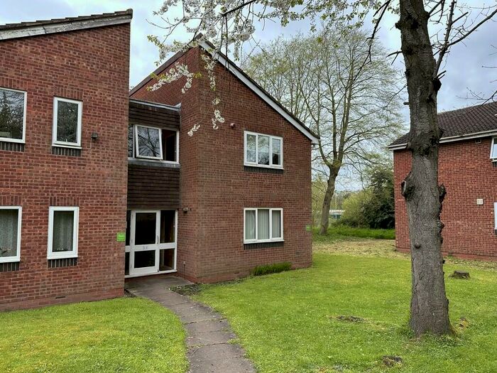 Studio To Rent In Newhall Farm Close, Sutton Coldfield, B76