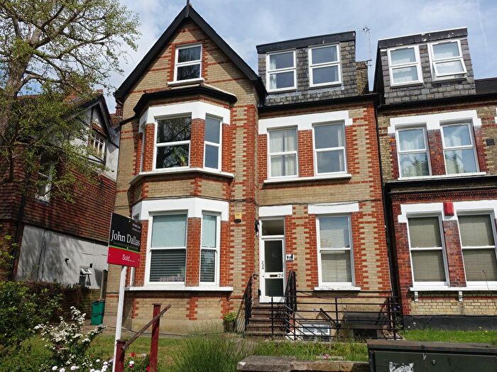 1 Bedroom Flat To Rent In Birdhurst Rise, South Croydon, CR2
