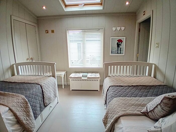 2 Bedroom Chalet For Sale In Westfield Lane, Westfield, Hastings, TN35
