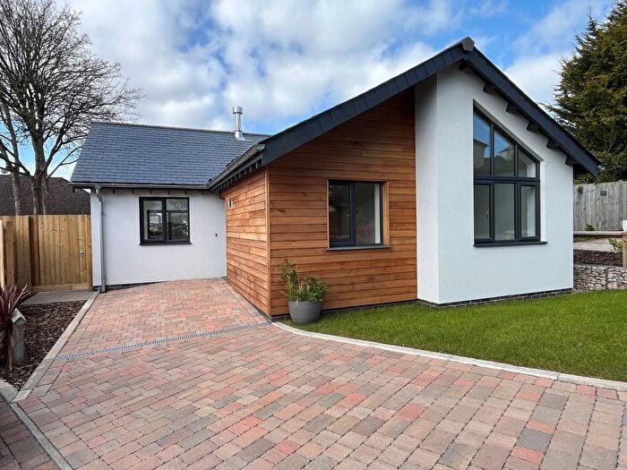 3 Bedroom Bungalow For Sale In Valerie Rise, Kingskerswell, TQ12