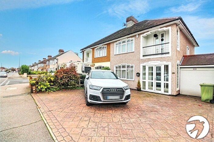 3 Bedroom Semi-Detached House To Rent In Brampton Road, Bexleyheath, Kent, DA7