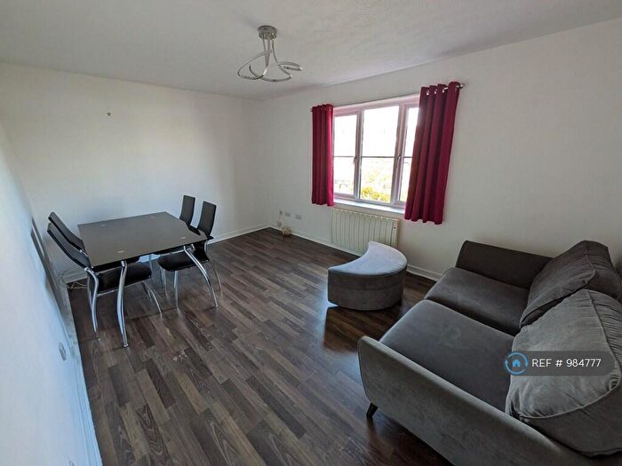 1 Bedroom Flat To Rent In Park View Road, Welling, DA16