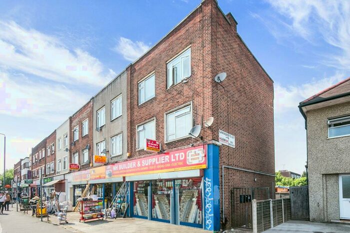 1 Bedroom Flat To Rent In Eastern Avenue, IG2