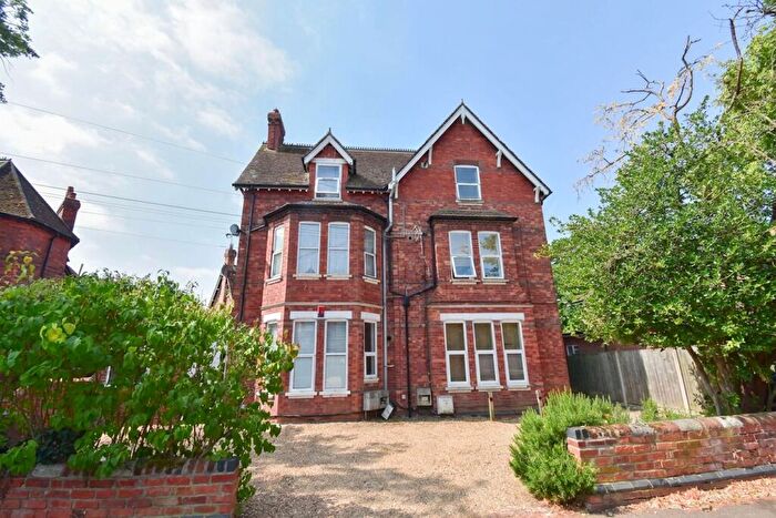 1 Bedroom Flat For Sale In Lansdowne Road, Bedford, MK40