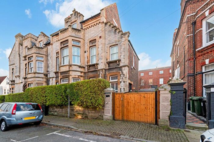 6 Bedroom Semi Detached House For Sale In Hereford Road, Southsea, PO5