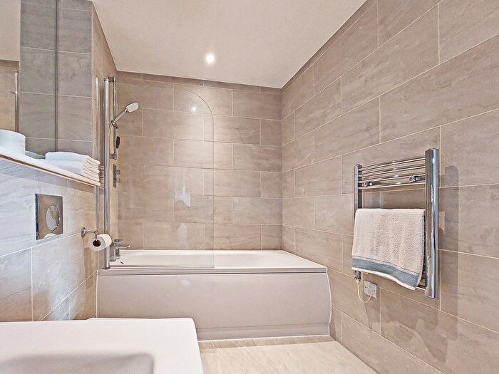 1 Bedroom Flat For Sale In Kymberley Road, Harrow, HA1