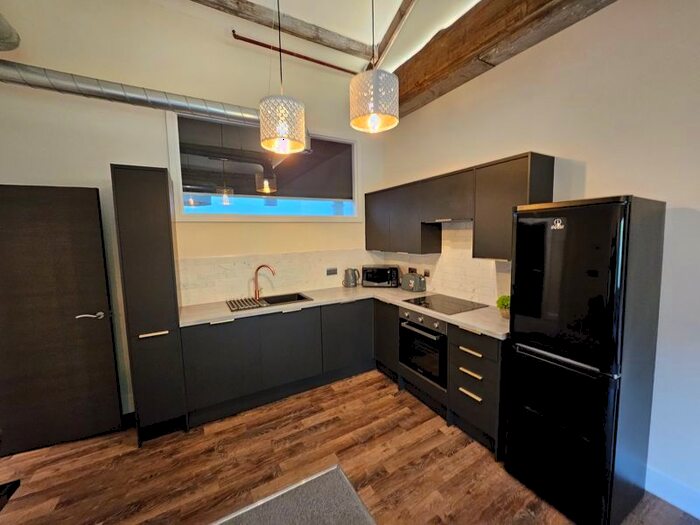 2 Bedroom Flat To Rent In Britannia Road, Milnsbridge, Huddersfield, HD3