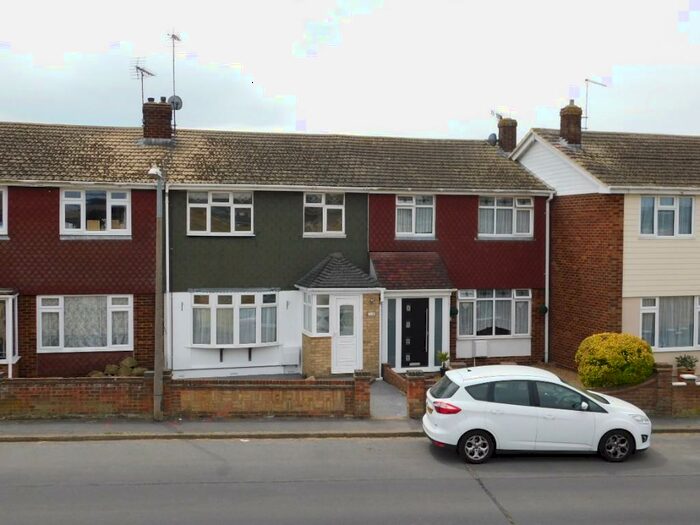 3 Bedroom Terraced House To Rent In Small Gains Avenue, Canvey Island, Essex, SS8