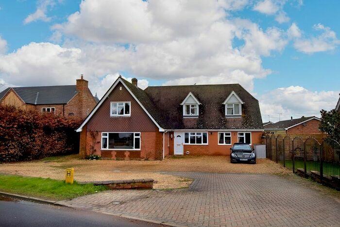 7 Bedroom Detached House For Sale In Station Road, Tydd Gote, Wisbech, PE13