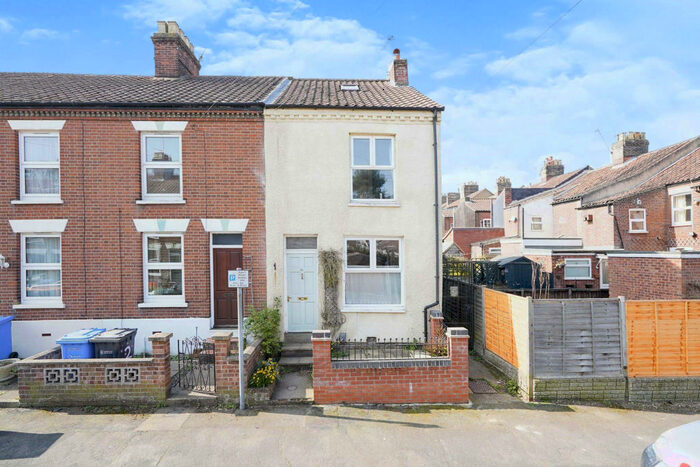 3 Bedroom House To Rent In Hill Street, NR2