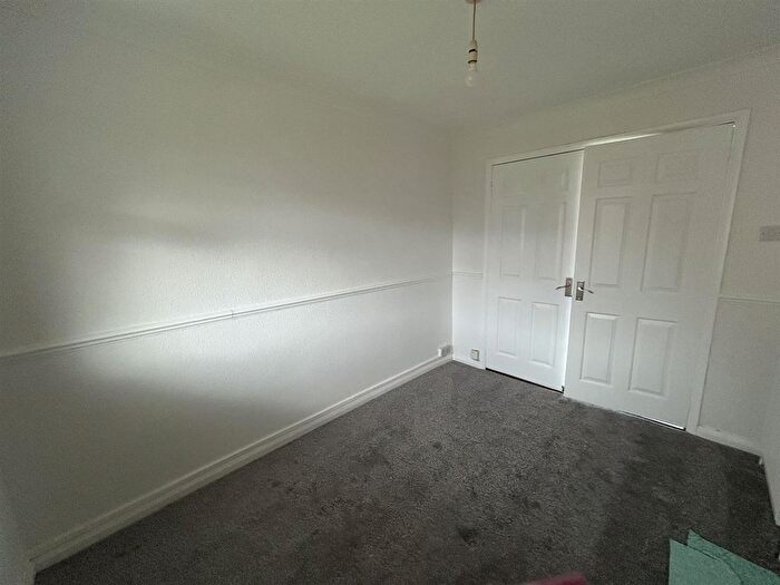1 Bedroom Flat To Rent In Vicarage Lane, Gravesend, DA12