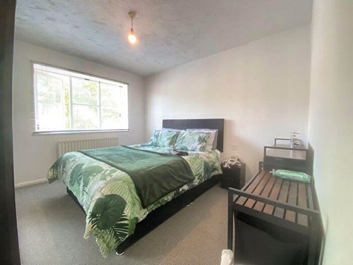 2 Bedroom End Of Terrace House To Rent In Humphrys Barton, Bristol, BS4