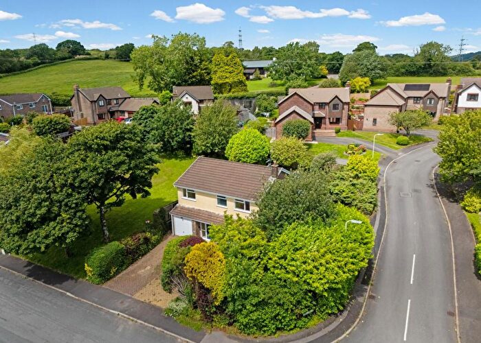 4 Bedroom Detached House For Sale In The Rise, Tonteg, CF38