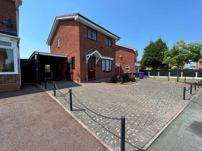 3 Bedroom Detached House To Rent In Warmley Close, Dunstall, Wolverhampton, WV6