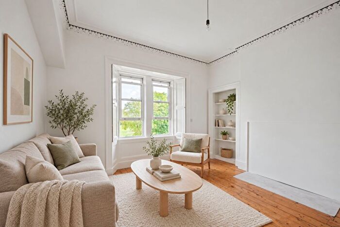 2 Bedroom Flat For Sale In / Bruntsfield Place, Edinburgh, EH10