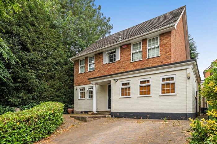 4 Bedroom Detached House To Rent In Roundwood Chislehurst, BR7