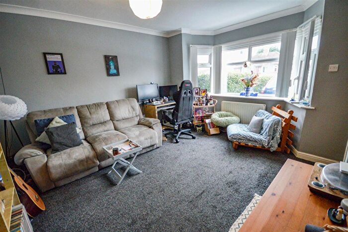 2 Bedroom Semi-Detached House For Sale In Hopefield Avenue, Sheffield, S12