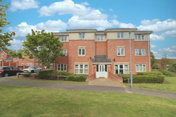 2 Bedroom Apartment To Rent In Fontwell Crescent, Corby, NN18
