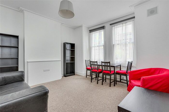 2 Bedroom Flat To Rent In Theatre Street, The Shaftesbury Estate, SW11