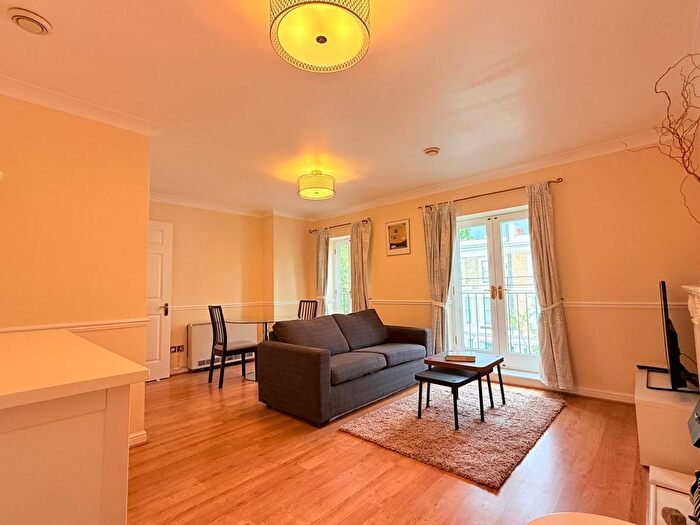 1 Bedroom Flat To Rent In Ibberton House, Russell Road, London, W14