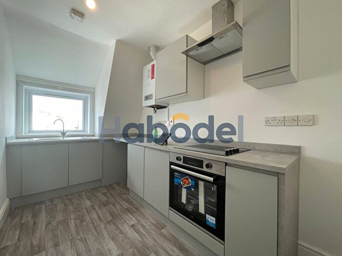 1 Bedroom Flat To Rent In Torbay Road, Paignton, TQ4