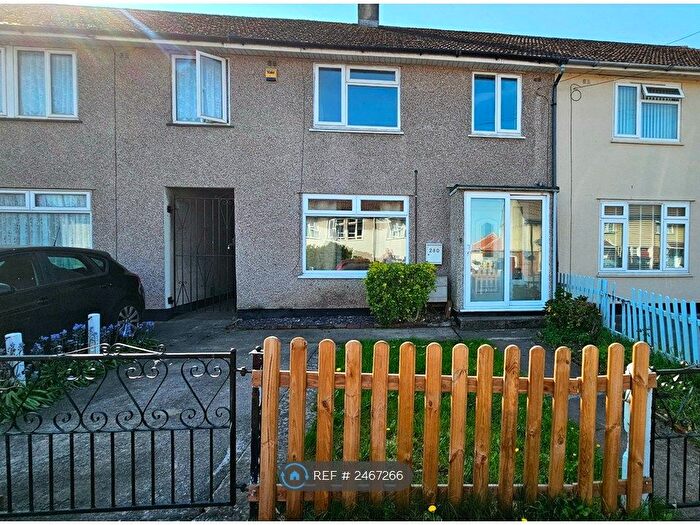 3 Bedroom Terraced House To Rent In Broadlands Drive, Bristol, BS11