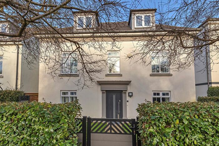 5 Bedroom Detached House For Sale In Braeburn Way, Kings Hill, ME19