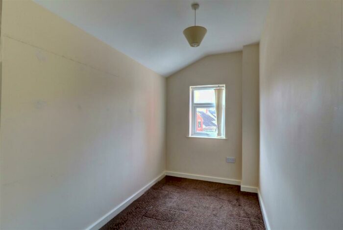 3 Bedroom End Of Terrace House For Sale In Attleborough Road, Nuneaton, CV11