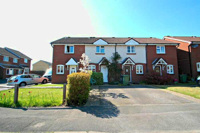 2 Bedroom Terraced House To Rent In Stonechat Close, Petersfield, GU31