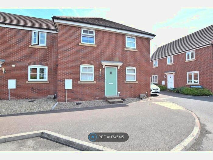 3 Bedroom Semi-Detached House To Rent In Quayside Way, Hempsted, Gloucester, GL2