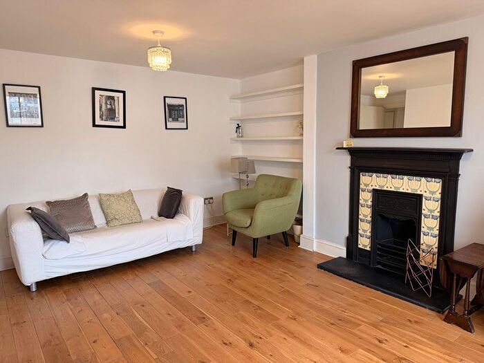 1 Bedroom Flat To Rent In Lancaster Grove, Swiss Cottage, NW3