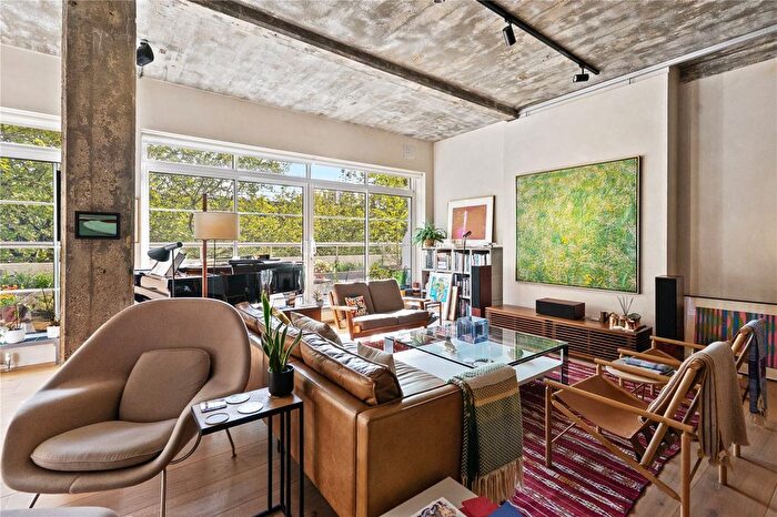 2 Bedroom Flat For Sale In St John Street, London, EC1V